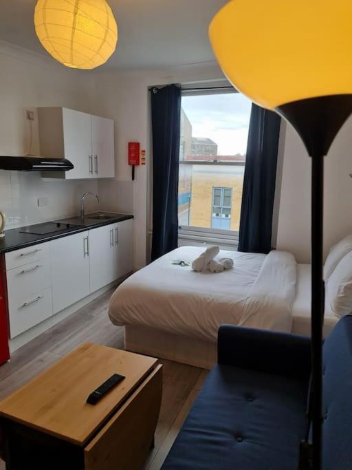 Chic & Modern Studio In Caledonian Rd Londra Esterno foto