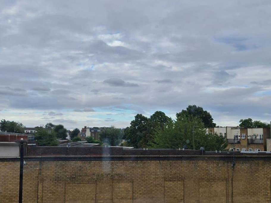 Chic & Modern Studio In Caledonian Rd Londra Esterno foto